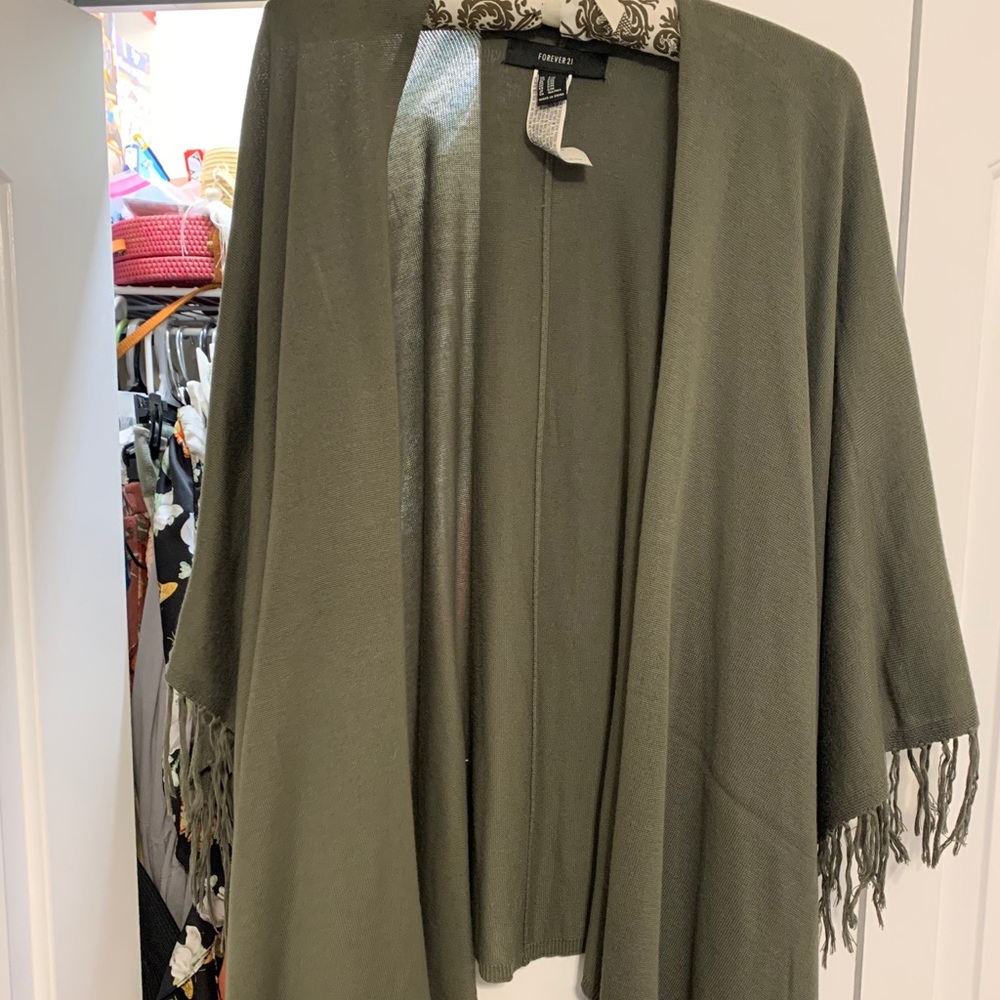 boutique green fringe shaw